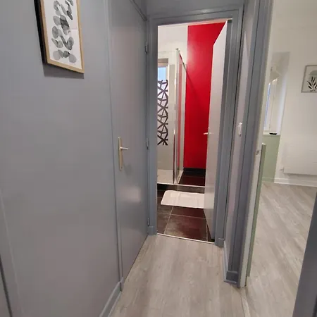 Homestay Nerondes Le Lion D'or